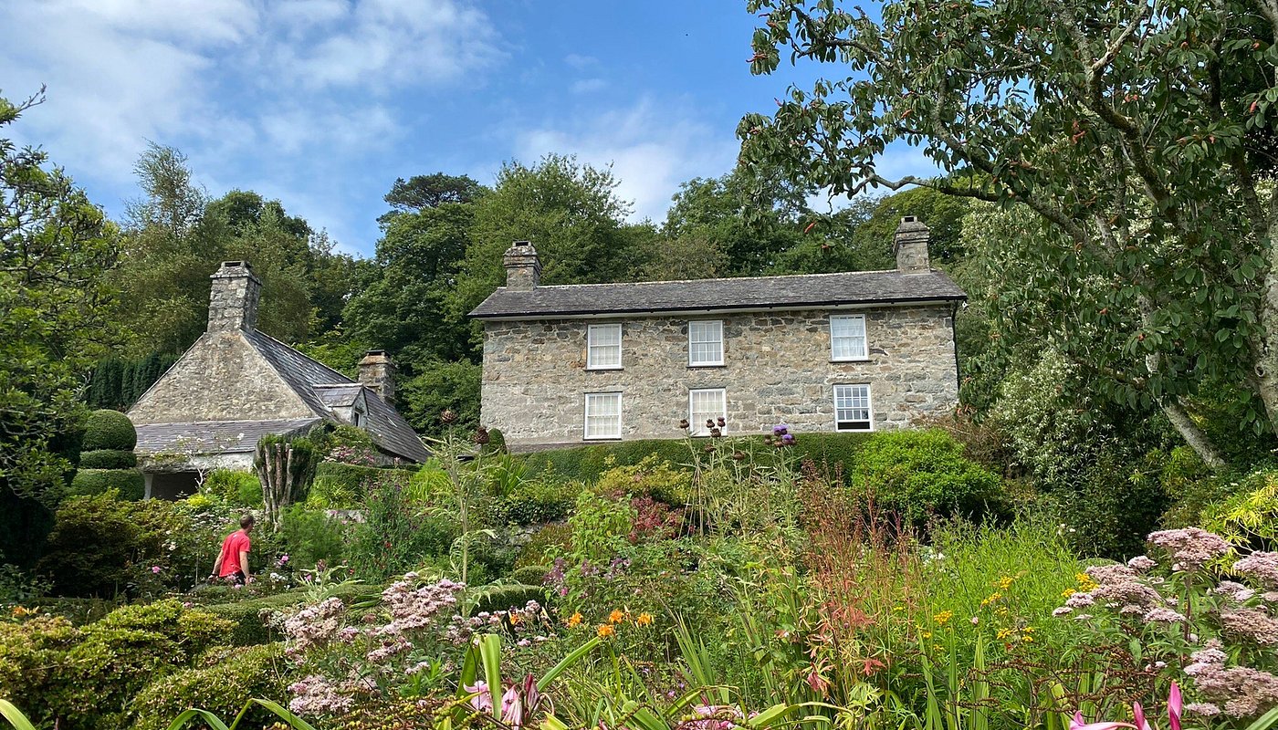 Private Driver Guided Tours of North Wales and the Llyn Peninsula